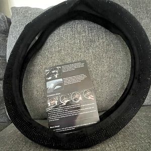 100% Brand New Valleycomfy Bling Rhinestone Steering Wheel Cover